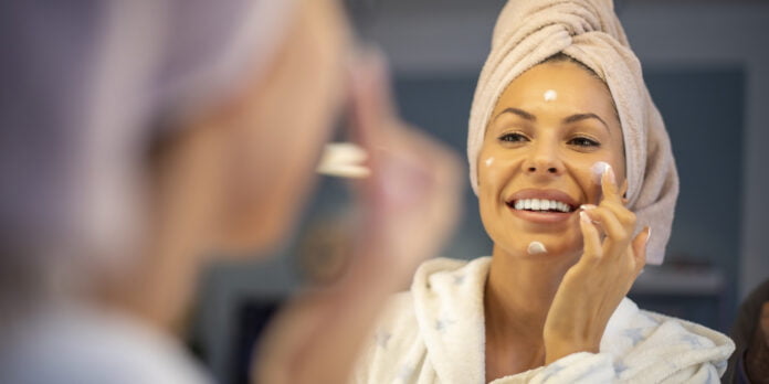 11 Best Face Packs For Skin Lightening