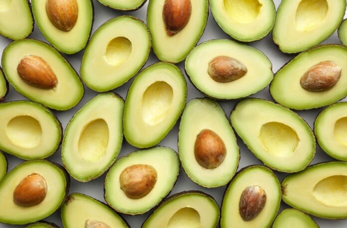 10 Best Avocado Face Mask Recipes