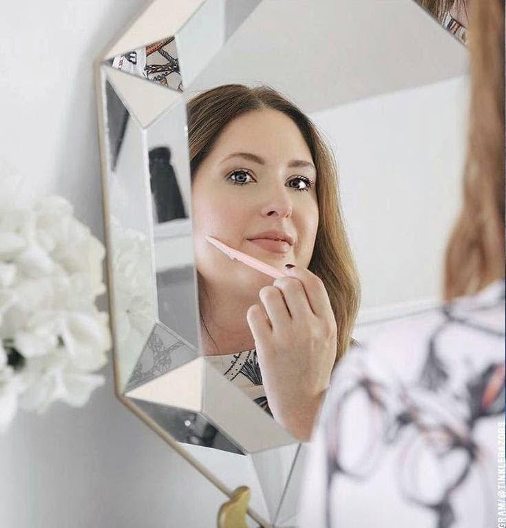 Is It Safe for Women to Shave Their Face? Skincare News