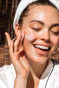 Mandelic Acid: A Super-Effective Ingredient to your Skincare Routine