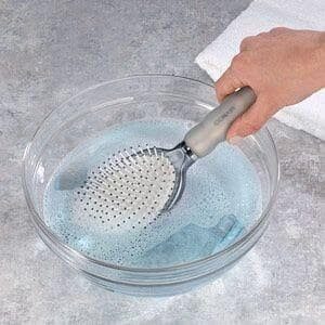 How to Clean Your Hair Brush?