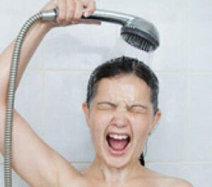 Is It True That Hot Water Damages Your Hair?