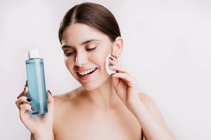 Facial Toner - An Important Part Of Skincare Routine