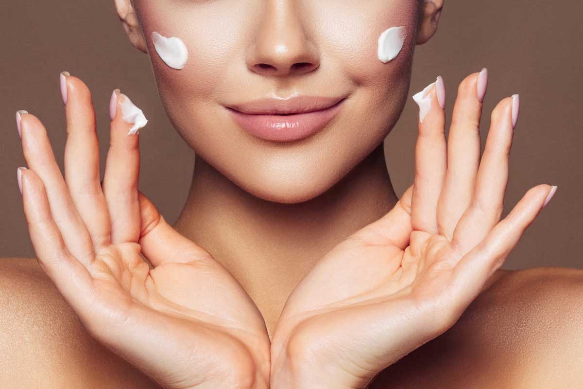 Oily skin Should it be moisturized, or it be left as it is?