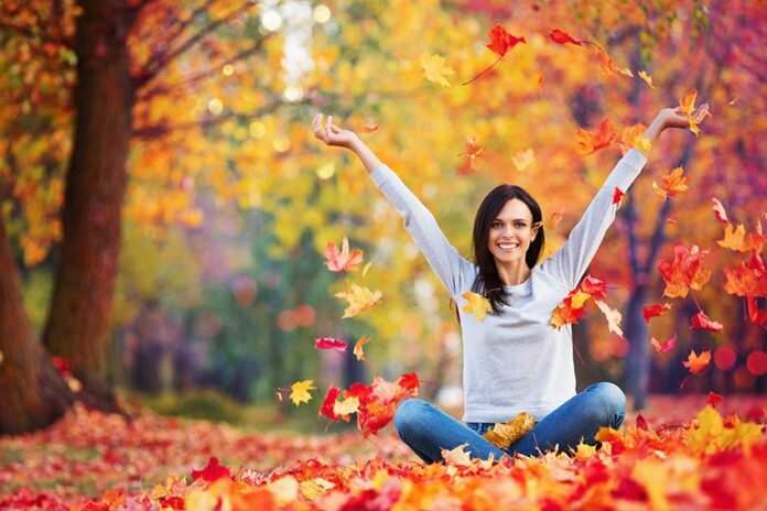 Embrace Autumn's Beauty: Skin Care Tips for a Radiant Glow